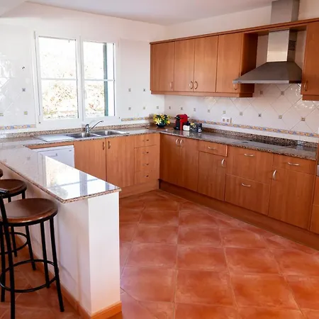 Life Villa